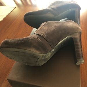 Franco Sarto Dark brown suede heels
